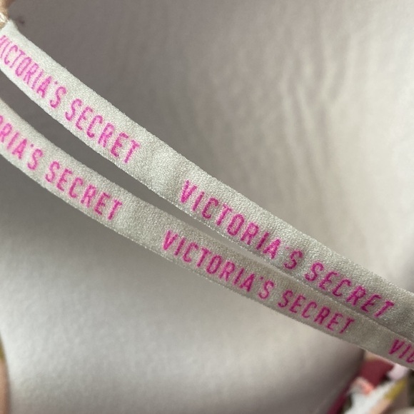 Victoria’s Secret 32C bra t-shirt lightly lined no underwire pink white orange - Picture 3 of 7